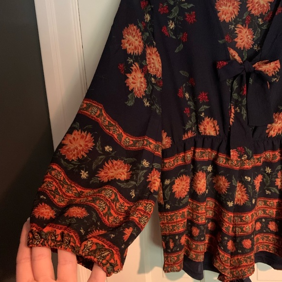 Long Sleeve Floral Romper - Picture 3 of 4